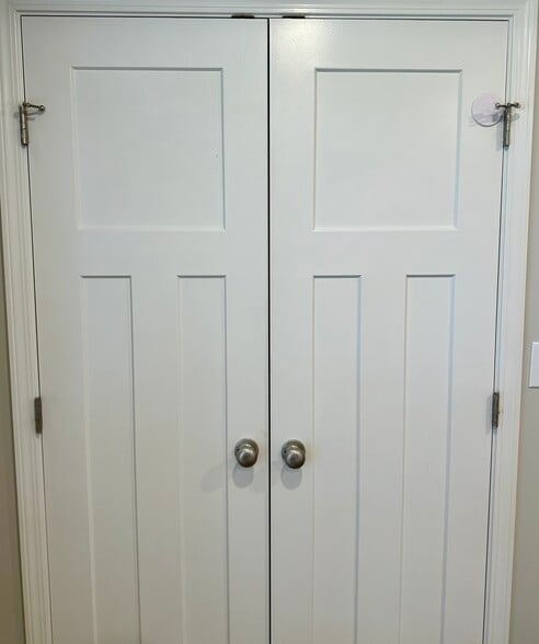 Double closet door - 2312-A Belle Ave NE