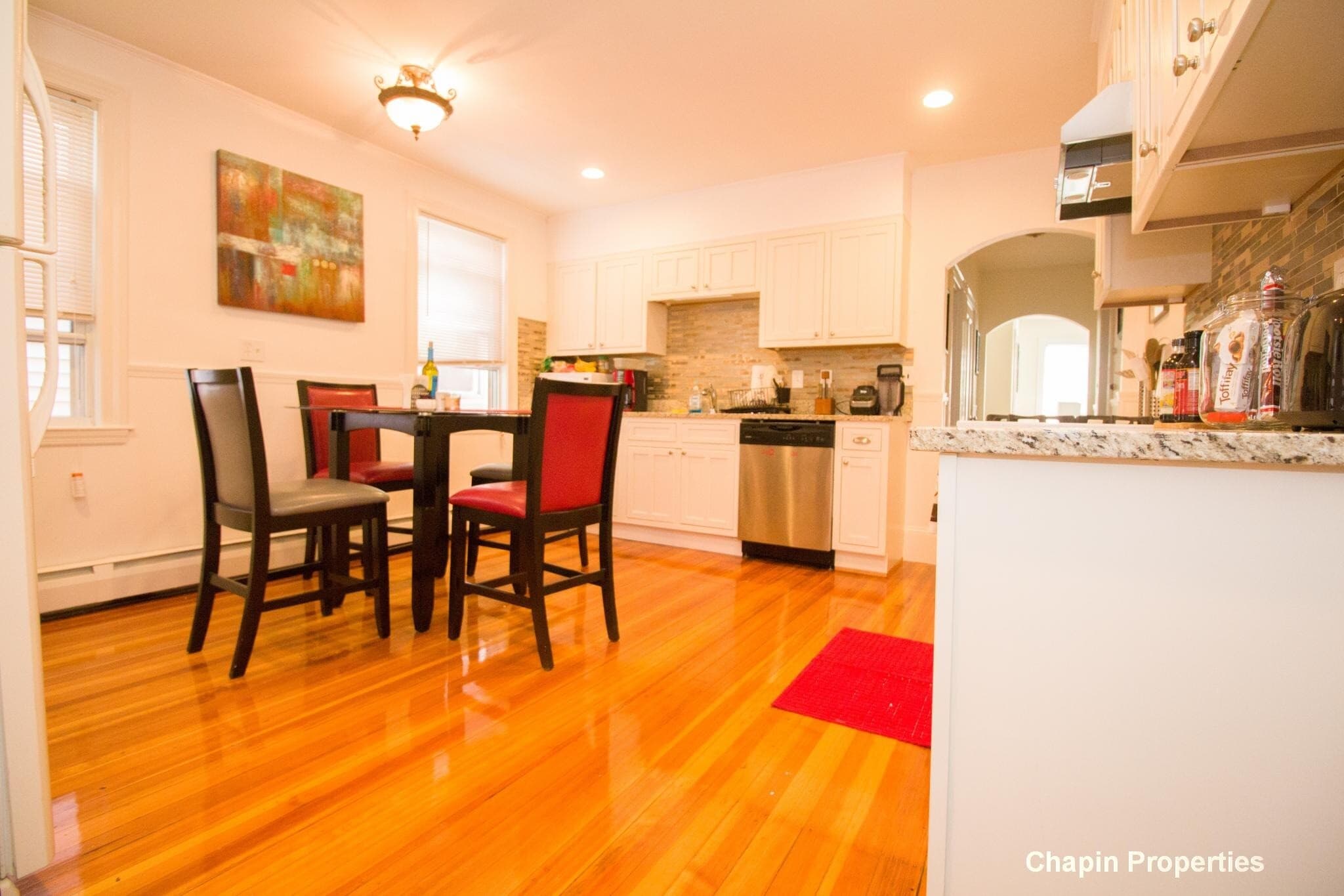 Building Photo - 66 Chestnut St