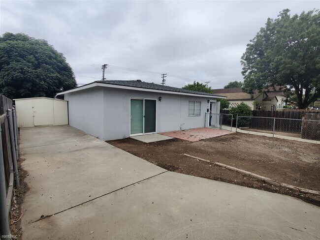 Building Photo - 2 br, 2 bath House - 739 D St