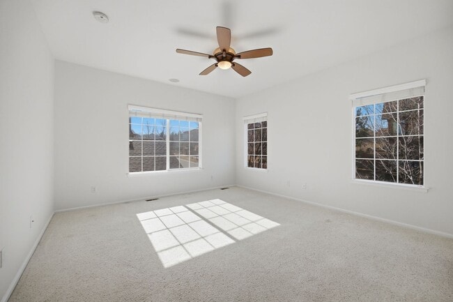 Building Photo - Meticulously maintained 4-bedroom, 3.5-bath  Townhouse In the Heart of Highlands Ranch!