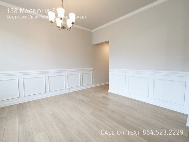 Building Photo - 138 Magnolia St