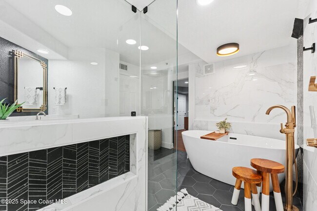 Building Photo - 1493 S Atlantic Ave