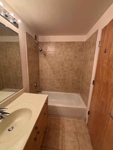 Building Photo - 1845 S Michigan Ave