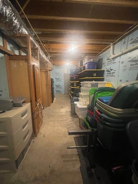 Building Photo - 3906 NE Cadbury Ave