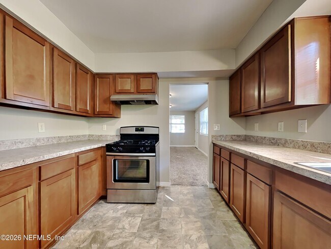 Building Photo - 2005 Figaro Ln