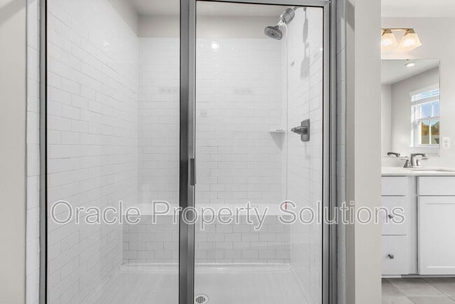 Building Photo - 2305 Wadlow Ln