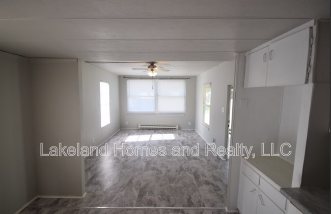 Building Photo - 3310 Peachtree Hill Rd