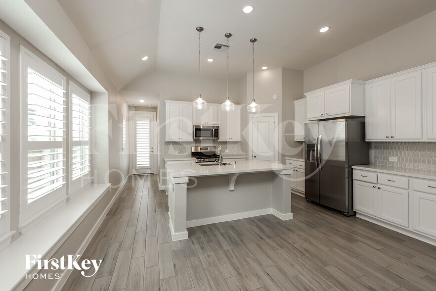 Building Photo - 235 Aster View Ct