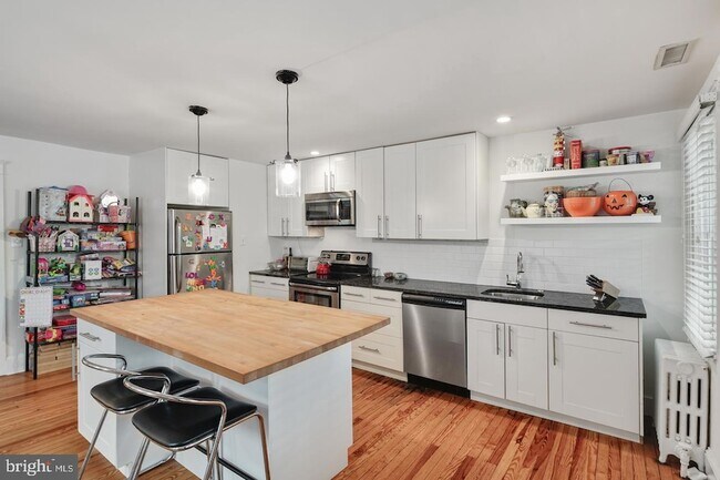 Building Photo - 1105 Youngs Ford Rd