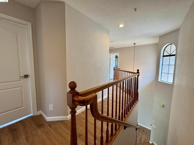 Building Photo - 20647 Maria Ct