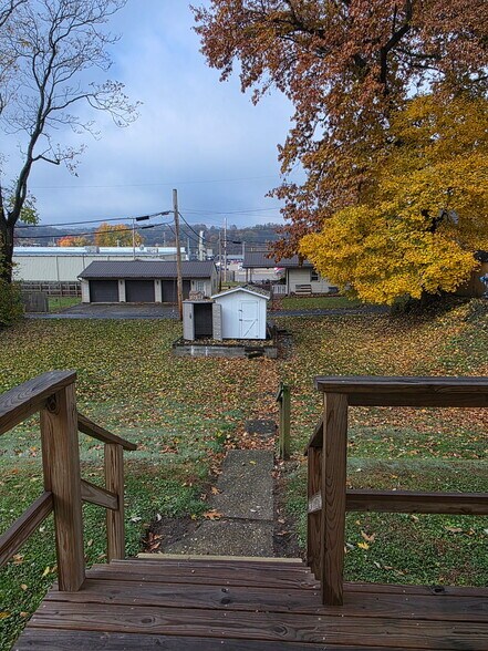 Building Photo - 409 S 3rd St