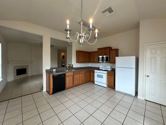 Building Photo - Great Opportunity in Cypress!
