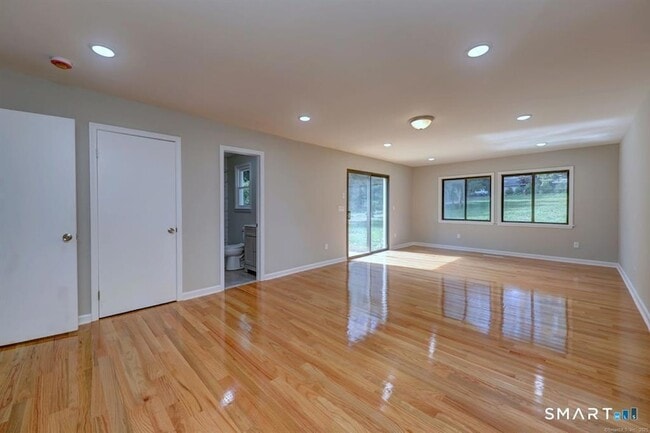 Building Photo - 1145 Sherman Ave