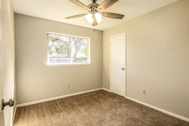 Building Photo - 4305 Fairway St