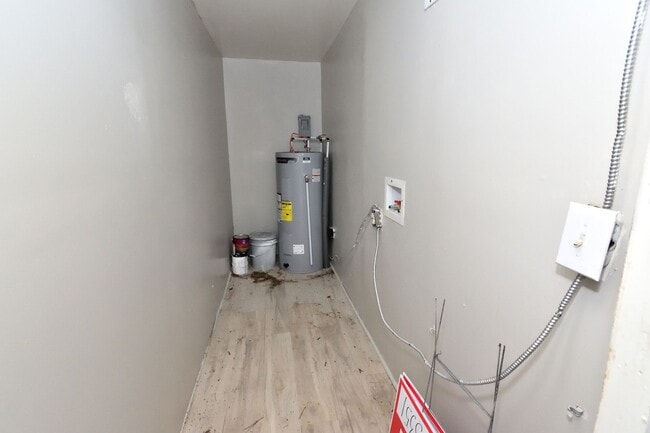 Building Photo - 1577 Charter Dr