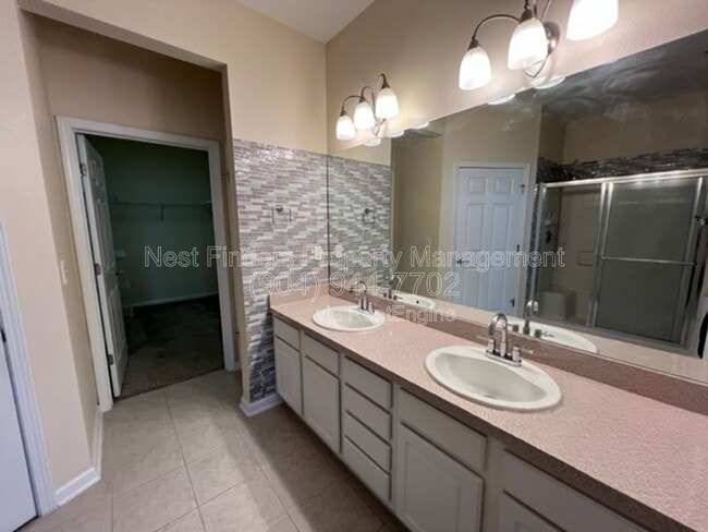 Building Photo - 11251 Campfield Dr