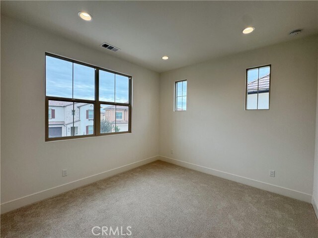 Building Photo - 173 Somera