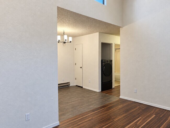 Building Photo - 2345 Tripp Dr