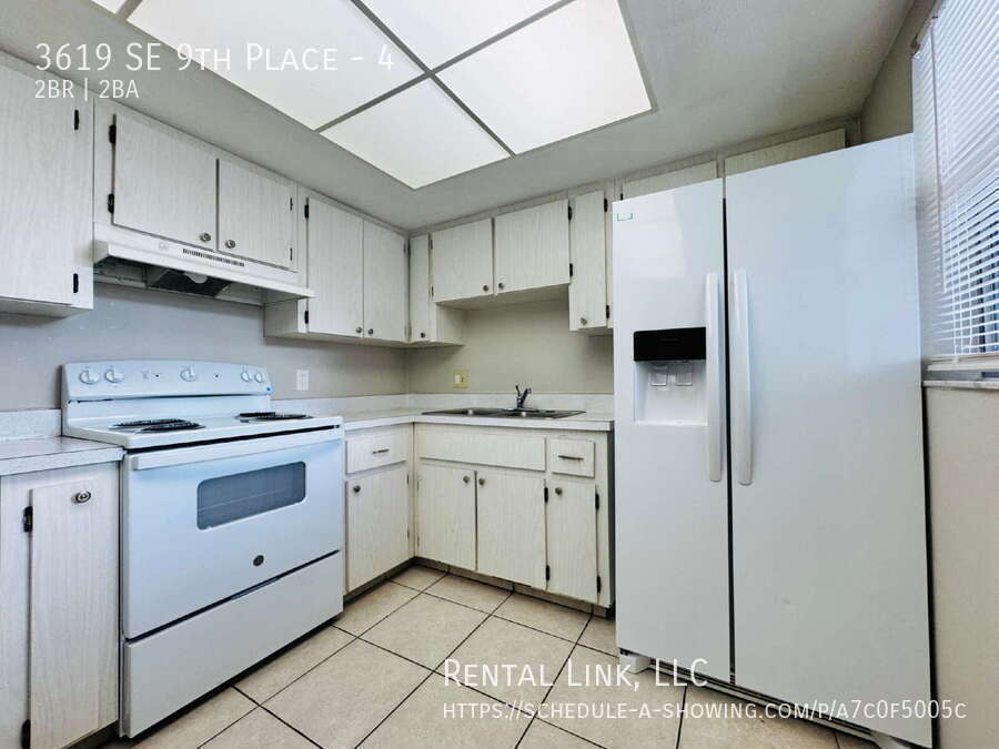 Building Photo - 3619 SE 9th Pl