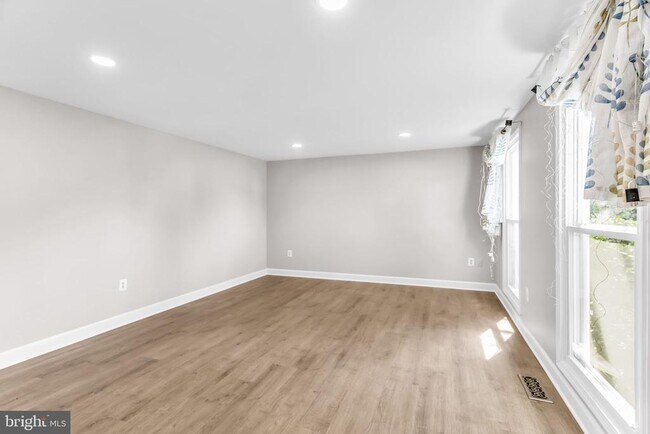 Building Photo - 3204 Lock Gate Ct