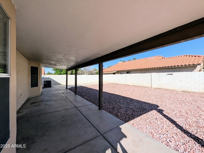 Building Photo - 5232 W Tonto Rd