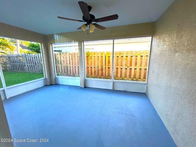 Building Photo - 6991 Hammock Trace Dr