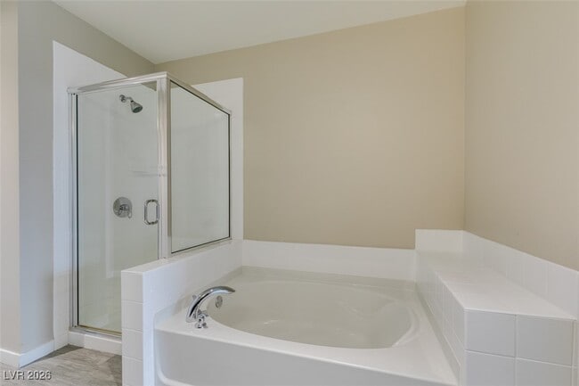 Building Photo - 353 E Bonneville Ave