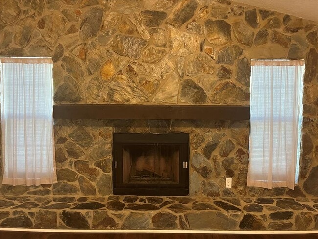 Building Photo - 2780 Merlin Way