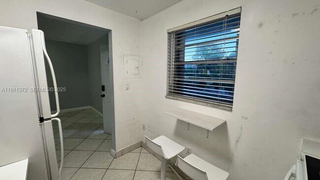 Building Photo - 6195 W 18th Ave