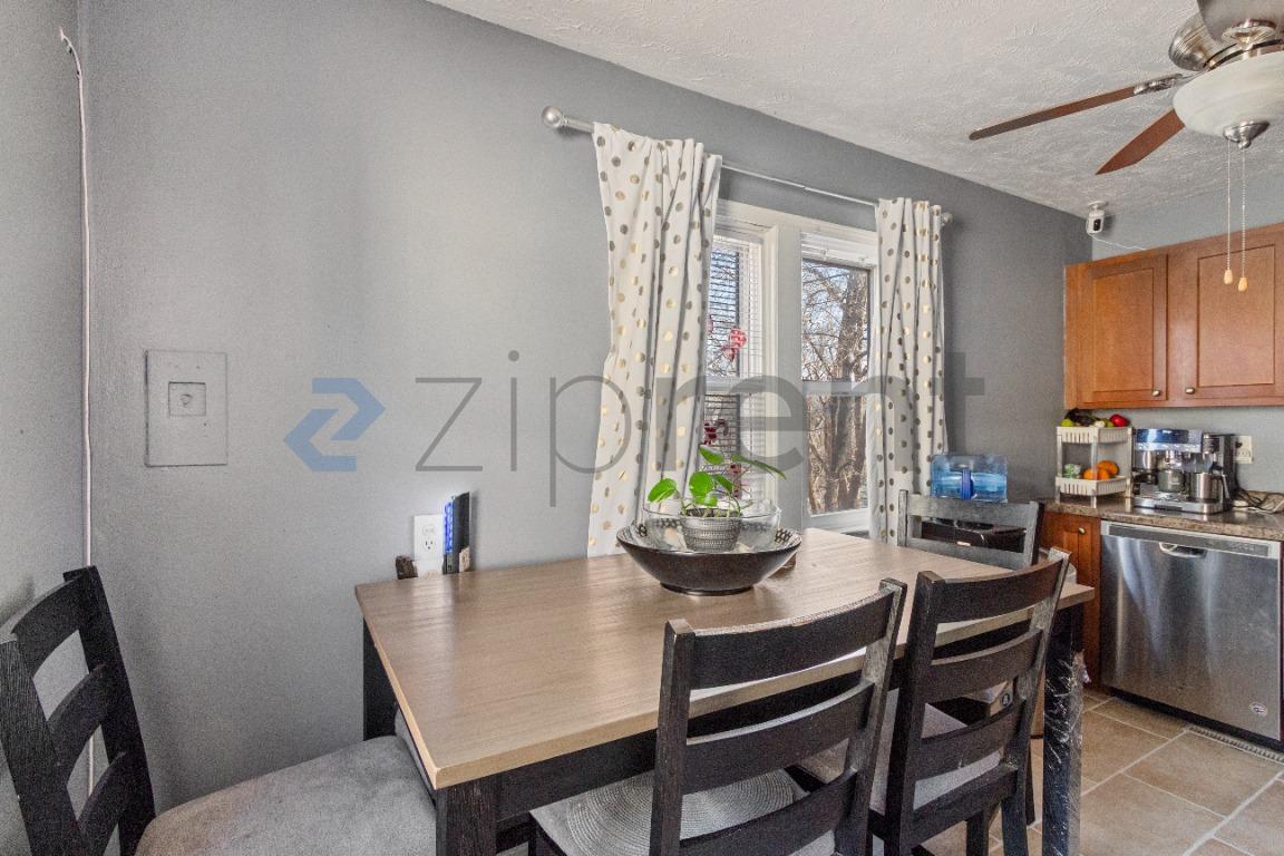 Building Photo - 4019 N 44th St