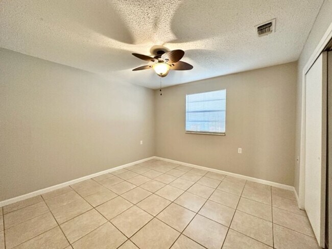 Building Photo - Spacious 3 Bedroom Duplex for Rent in Nice...