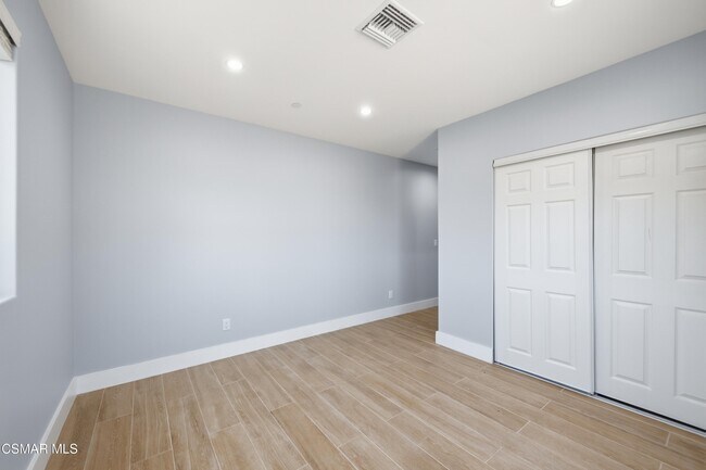 Building Photo - 13100 Filmore St