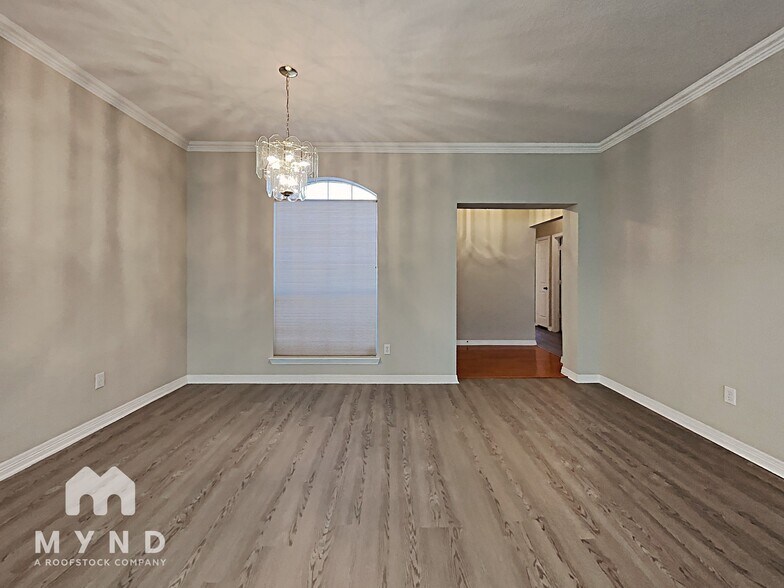 Building Photo - 2209 Country Brook Dr