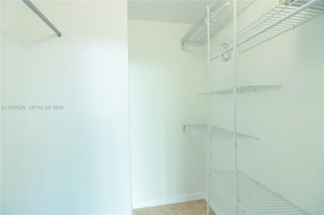 Building Photo - 275 NE 18th St