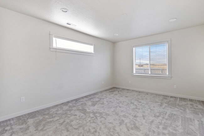 Building Photo - 7565 W Itasco Dr