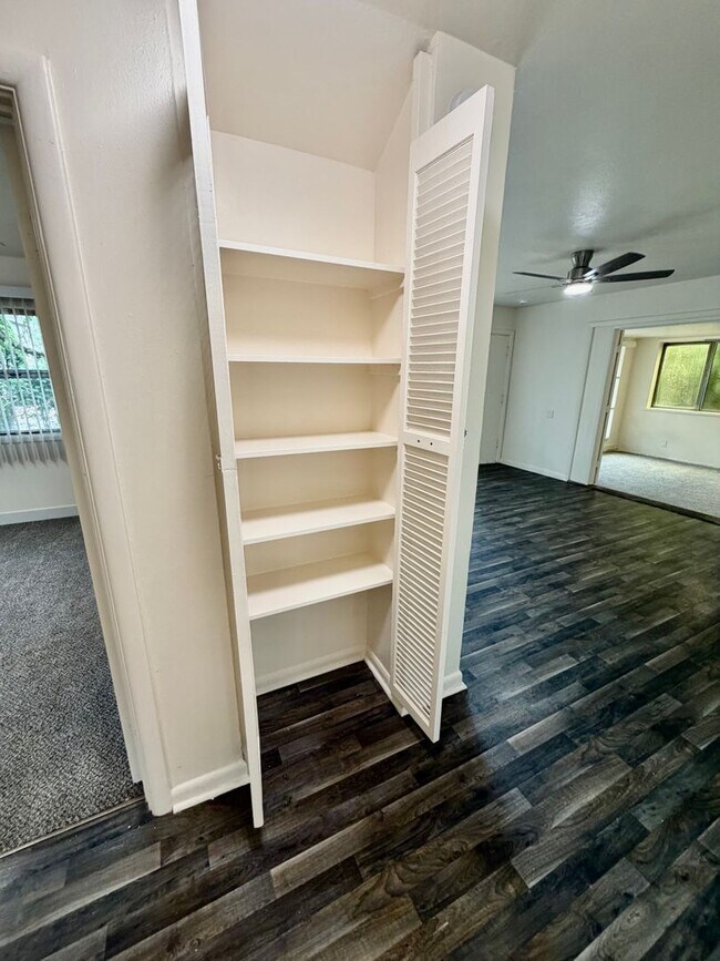 Building Photo - Kenton 3BR/2BA Single-Level Home | Private Yard, W/D Included & Off-Street Parking