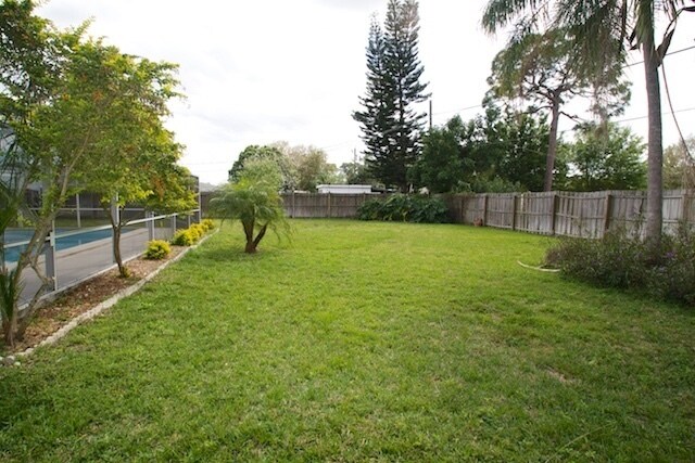 Building Photo - Beautiful & Modernized 3 Bed/3 Bath Pool Home For Rent in PSL!