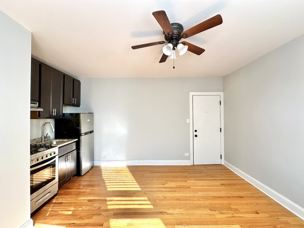 Building Photo - 623 W Patterson Ave