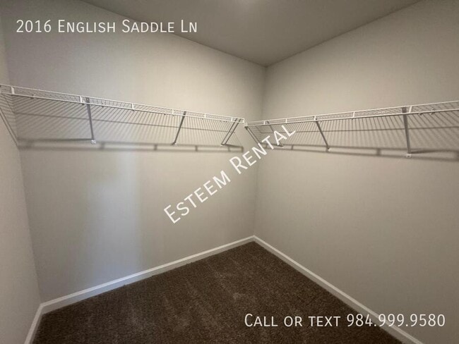 Building Photo - 2016 English Saddle Ln