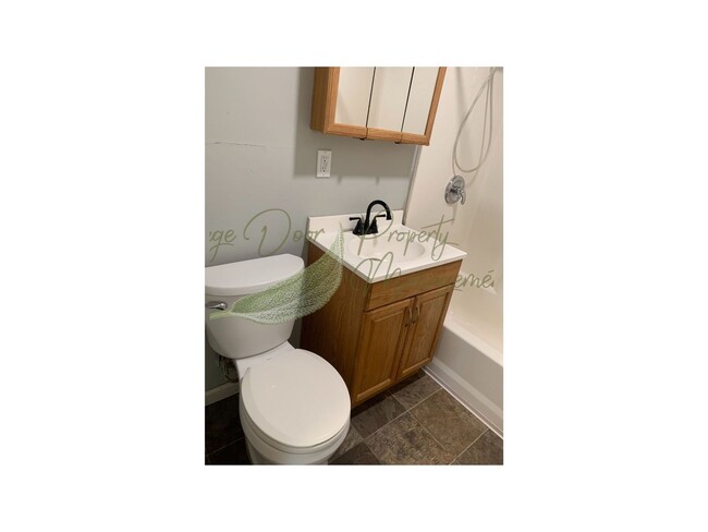 Building Photo - 2-BED HOME IN KANSAS CITY!!!