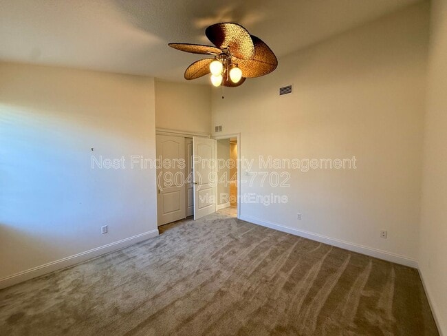 Building Photo - 330 N Shore Cir