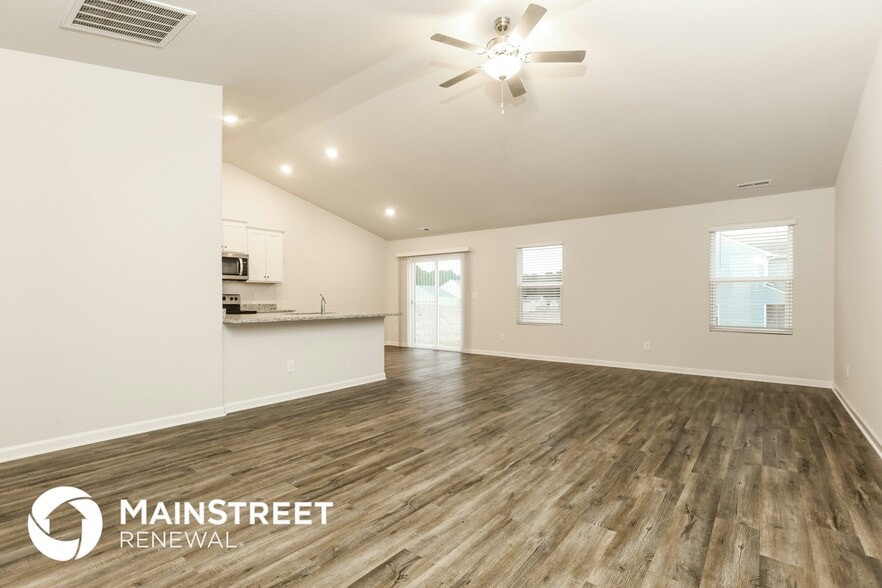 Building Photo - 10 Bounding Ln