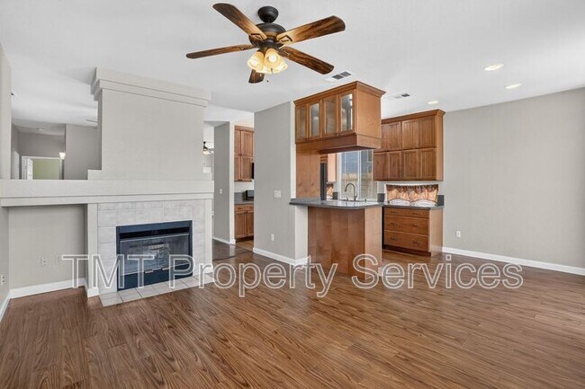 Building Photo - 8874 Mandalay Way