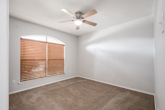 Building Photo - 4523 Bridgevillage Dr