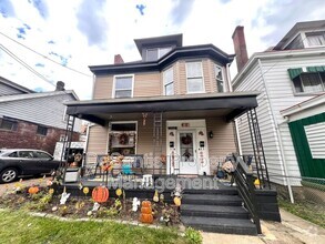 Building Photo - 1505 Fallowfield Ave