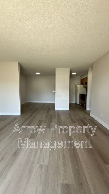 Building Photo - 2340 N 44th St