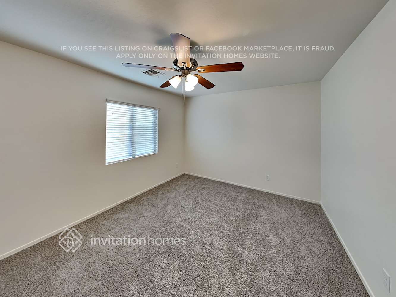 Building Photo - 1273 E Anastasia St