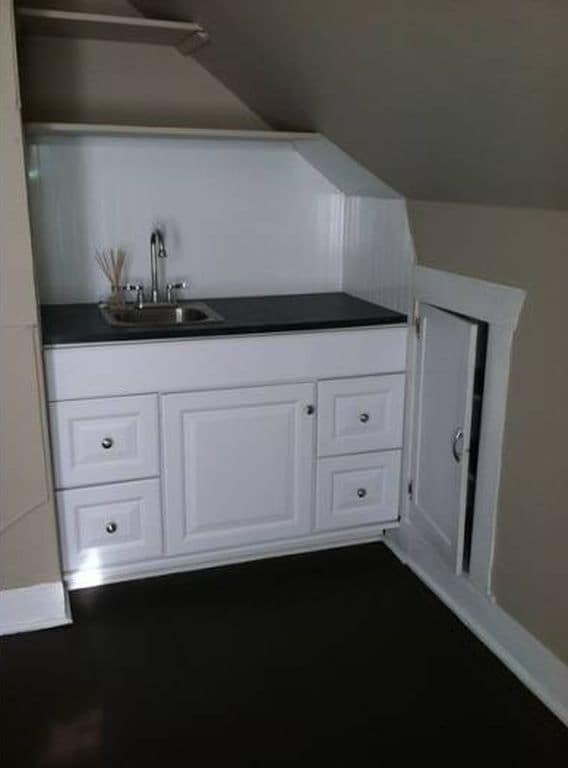 Building Photo - Vintage Victorian-Style Home | 3 Bed | 2 B...