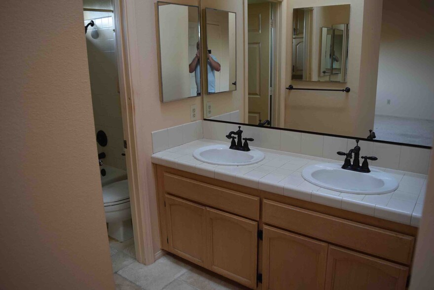 Building Photo - 2657 Cazadero Dr
