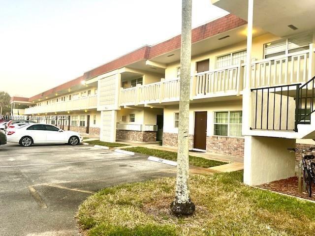 Primary Photo - 4169 SW 67th Ave